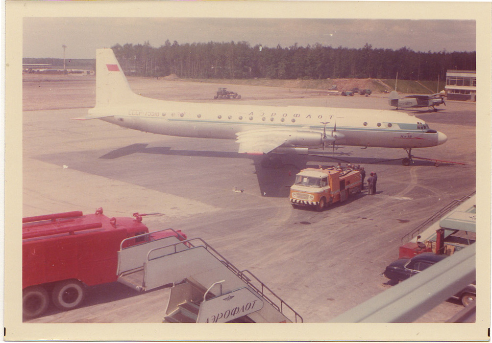 1969-hydrants-moscou-kouban-ruitton-avion-couleur-5.jpg