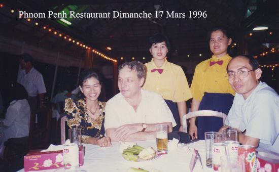 1996 Phnom Penh Restaurant Dim  17  Mars 1996